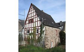 Schräges Haus